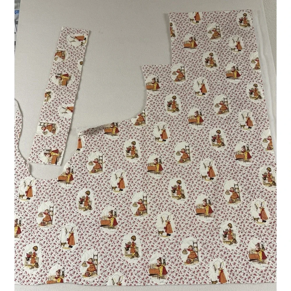 Vtg Holly Hobbie Quilted Fabric‎ Scrap Red Floral Hollie Hobbie And Friends
